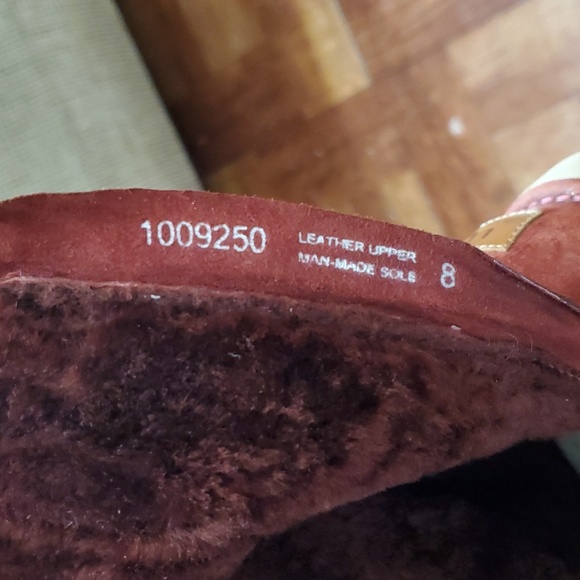 UGG COLLECTION ABREE SUEDE WOMEN SHORT BOOTS RUST size 8 - Picture 6 of 8